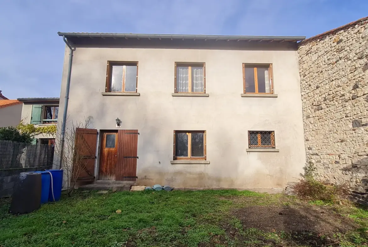 Maison à vendre au Cendre - 116 m² à rénover 