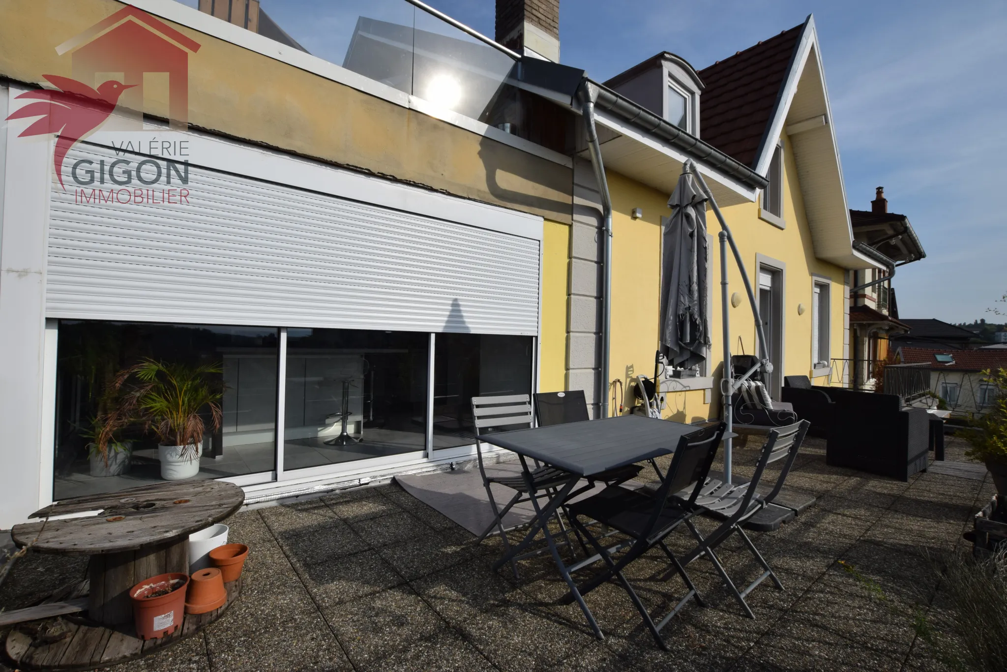 À vendre : Appartement contemporain avec terrasse et jardin à Montbéliard 