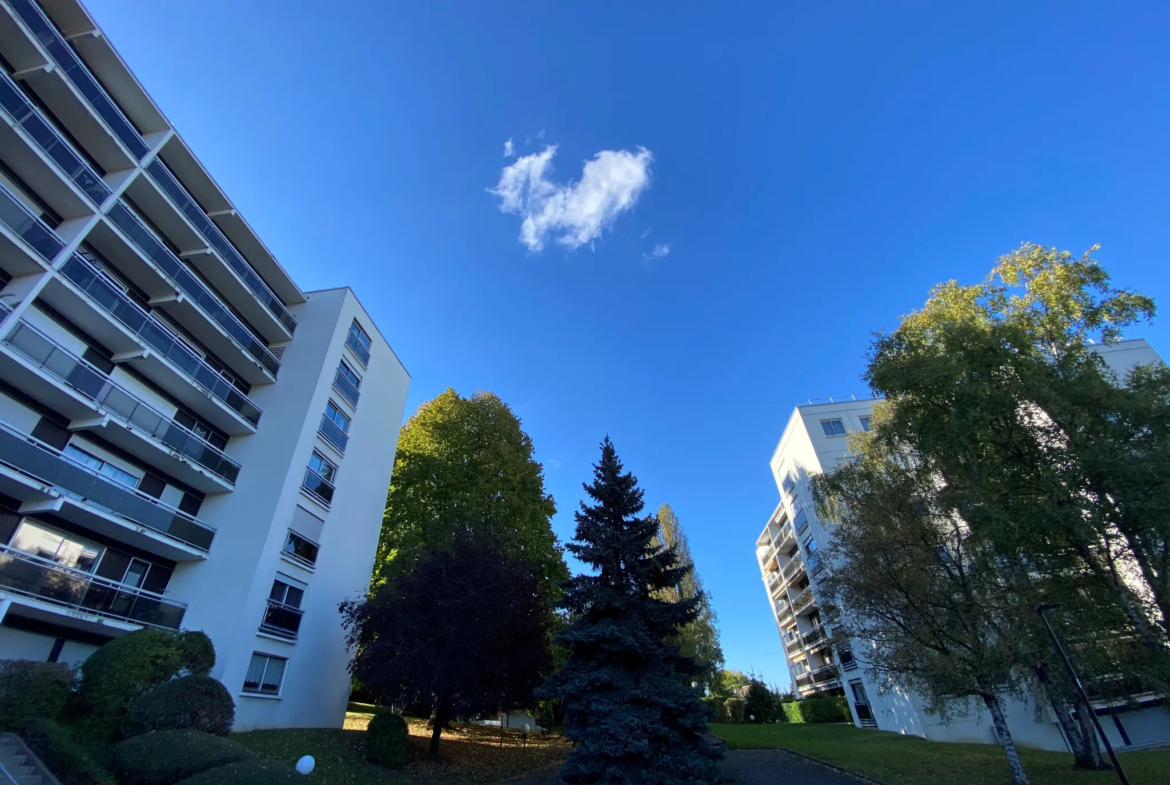 Appartement lumineux 4 pièces 81 m² à Viry-Châtillon 