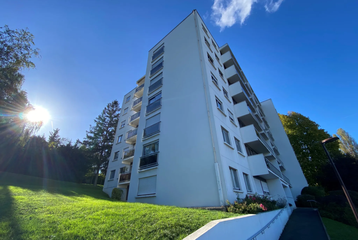 Appartement lumineux 4 pièces 81 m² à Viry-Châtillon 