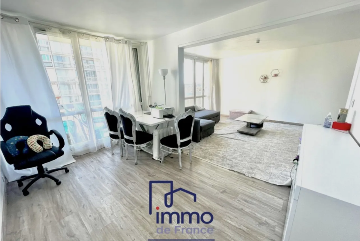 À vendre : Appartement T4 79,53 m² à Chelles, quartier Perichelles 