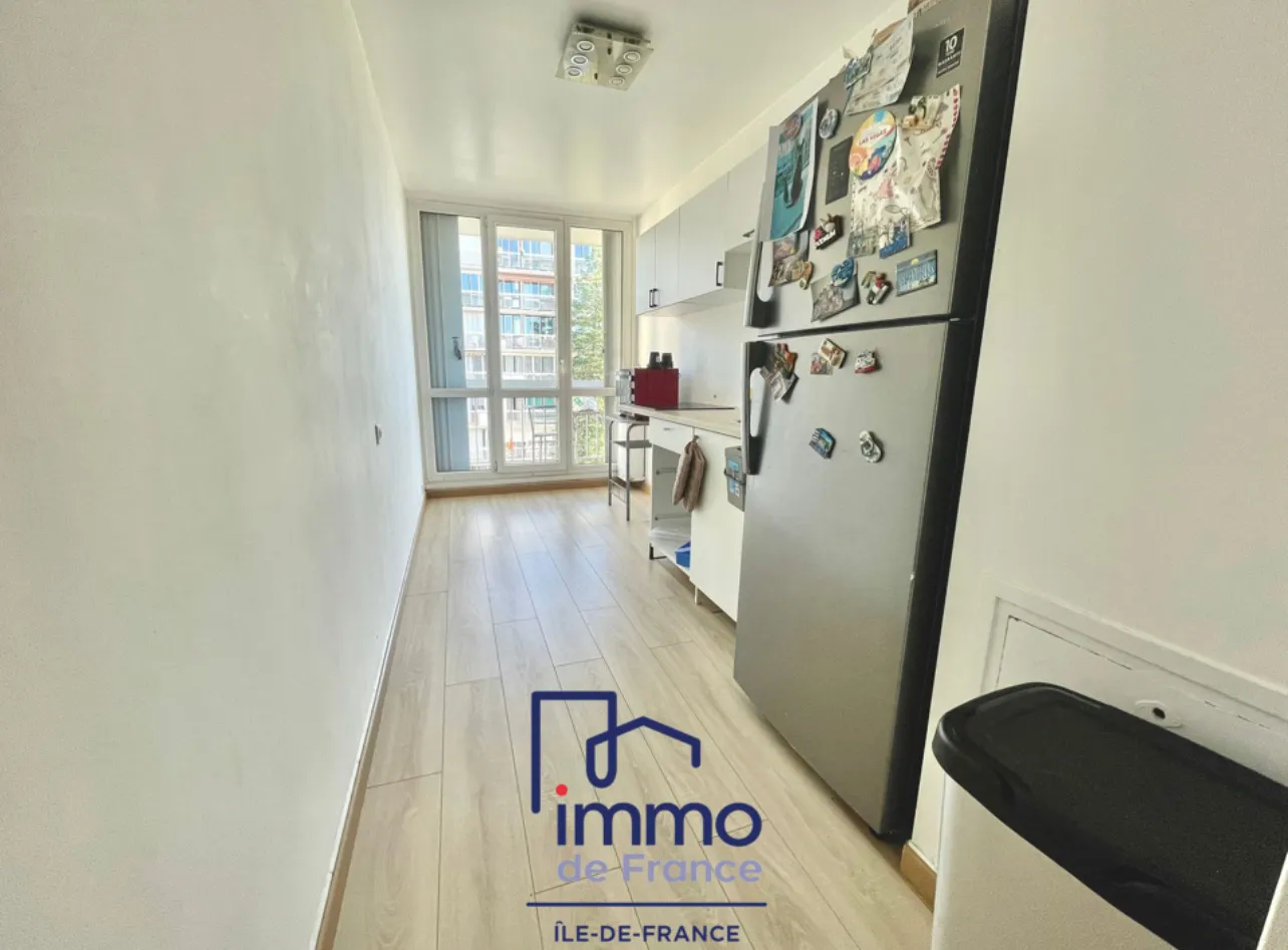 À vendre : Appartement T4 79,53 m² à Chelles, quartier Perichelles 