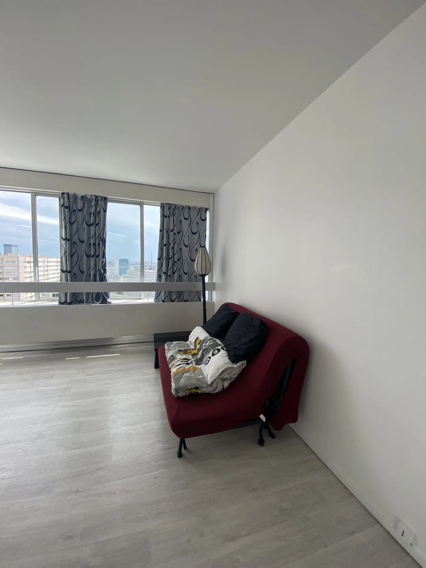 Studio en vente à Puteaux avec vue exceptionnelle sur Paris 