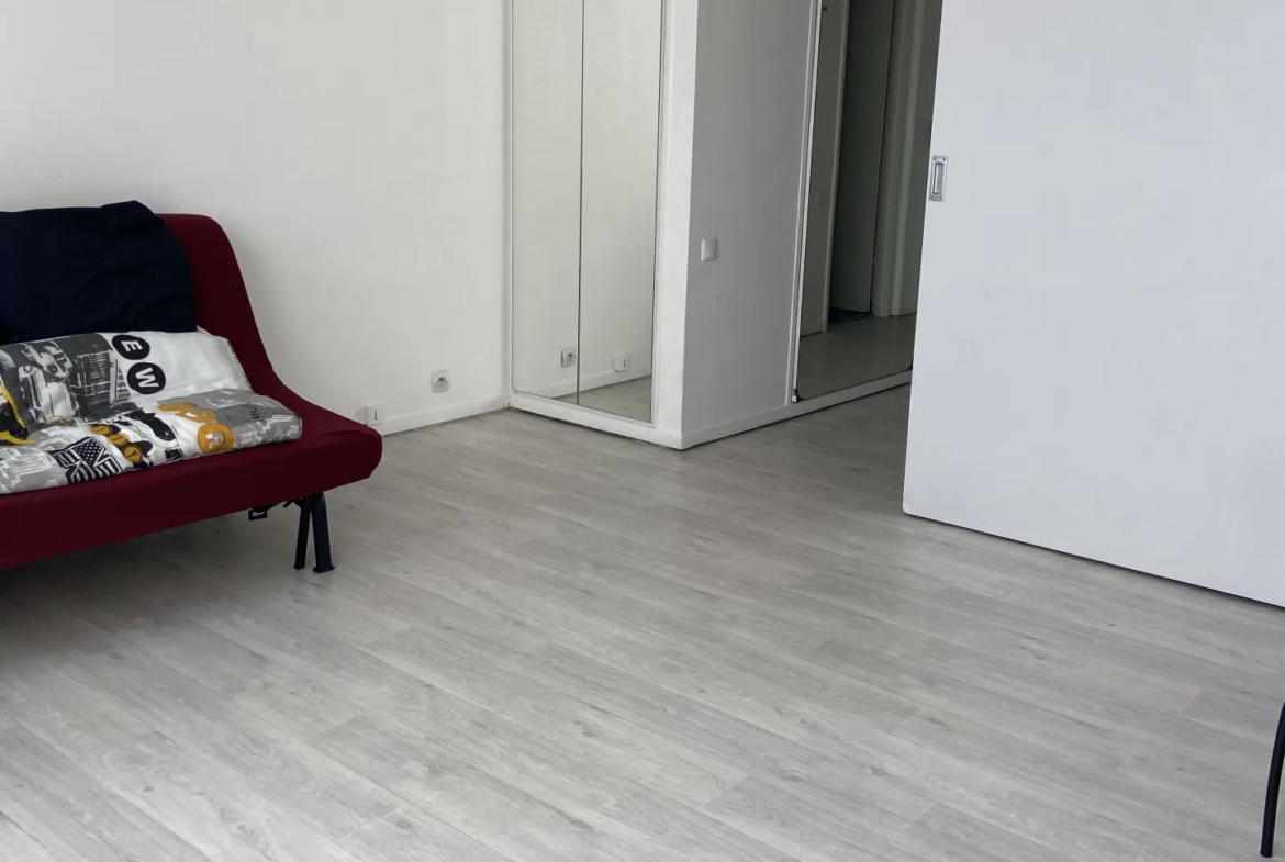 Studio en vente à Puteaux avec vue exceptionnelle sur Paris 