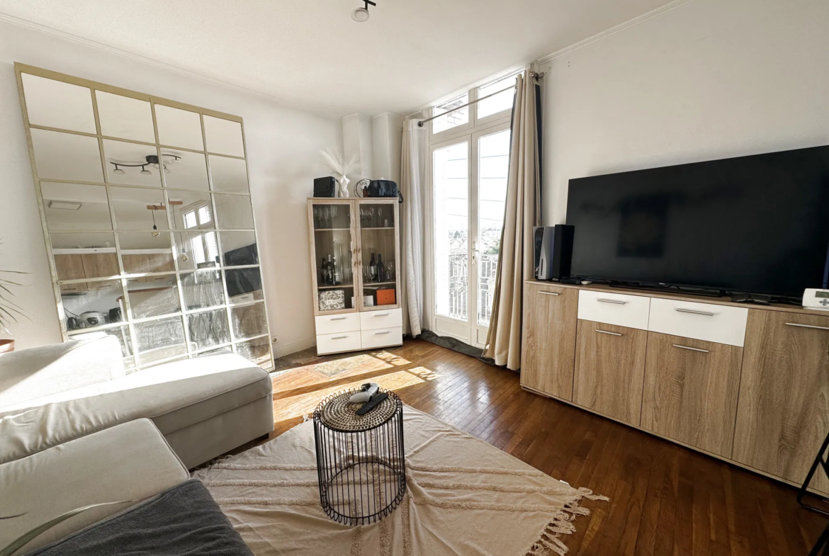 À vendre : Appartement F3 lumineux à Argenteuil avec balcon et vue 