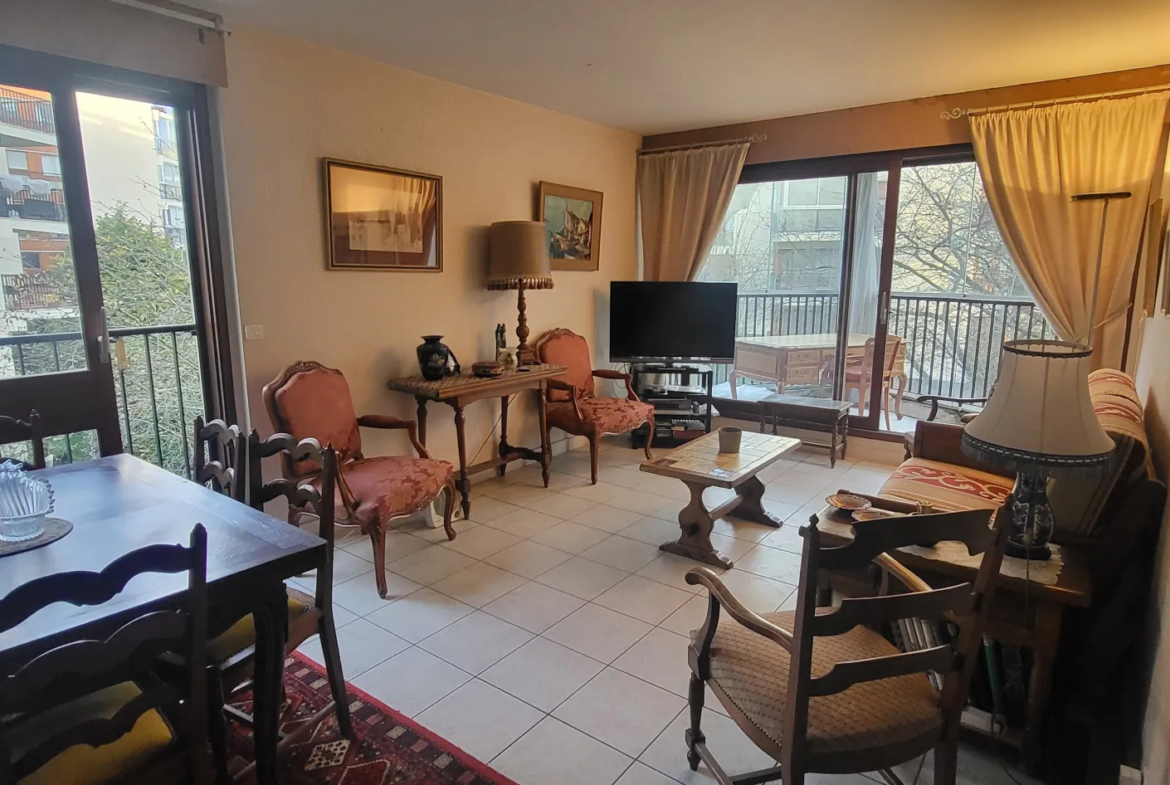 À vendre : Appartement 2 pièces au Chesnay Rocquencourt proche du parc 