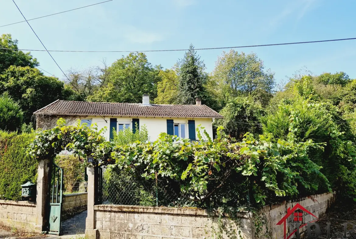 Maison à rénover avec vue panoramique à Jussey 