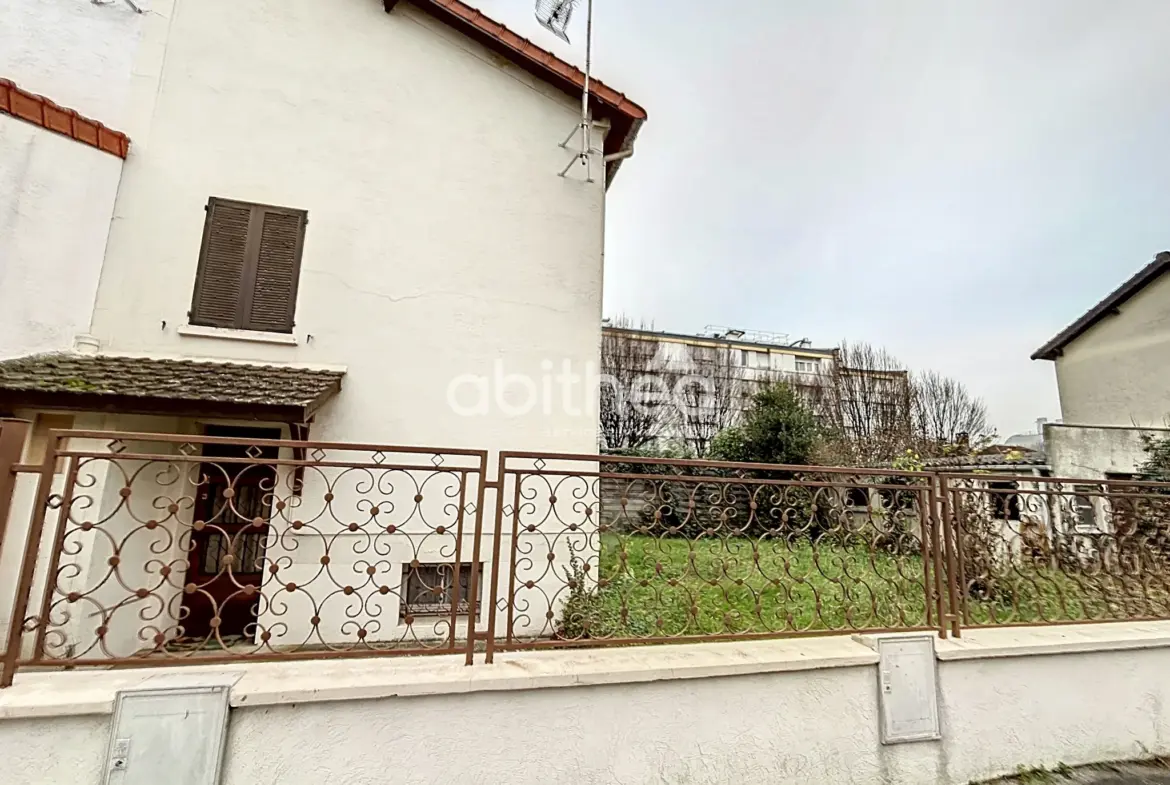 Maison 3 pièces duplex avec terrain et box à Choisy-le-Roi 