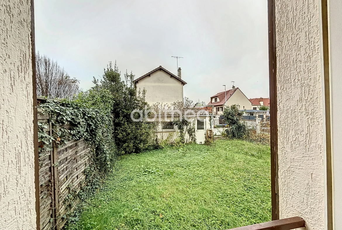 Maison 3 pièces duplex avec terrain et box à Choisy-le-Roi 