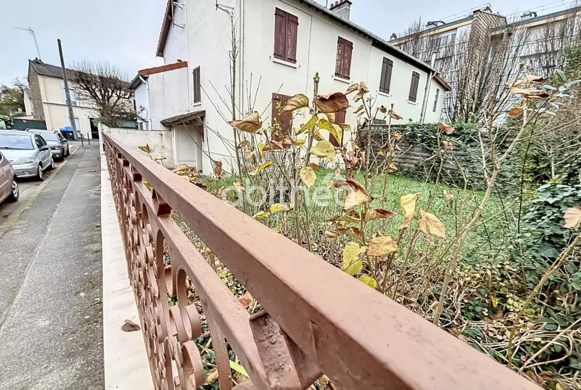 Maison 3 pièces duplex avec terrain et box à Choisy-le-Roi 