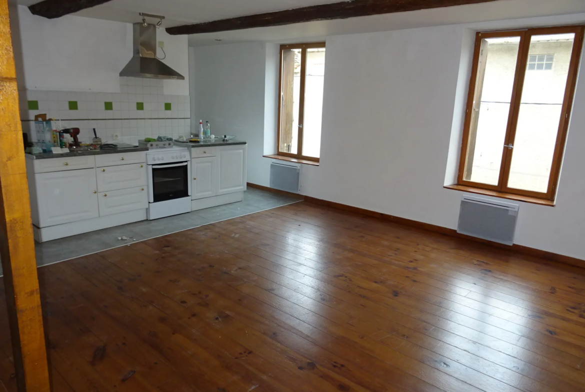 Immeuble avec 3 appartements à Pepieux, Minervois 