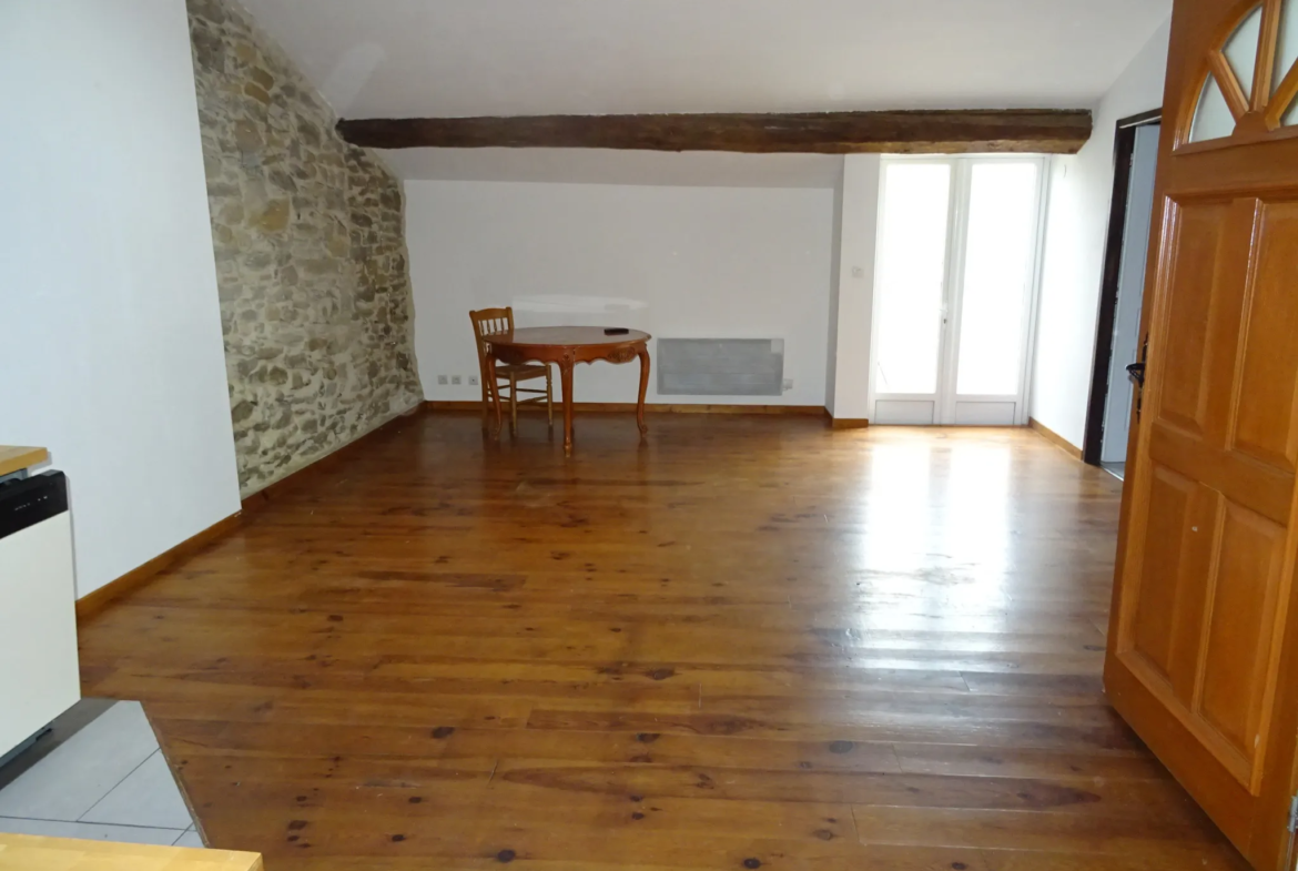 Immeuble avec 3 appartements à Pepieux, Minervois 