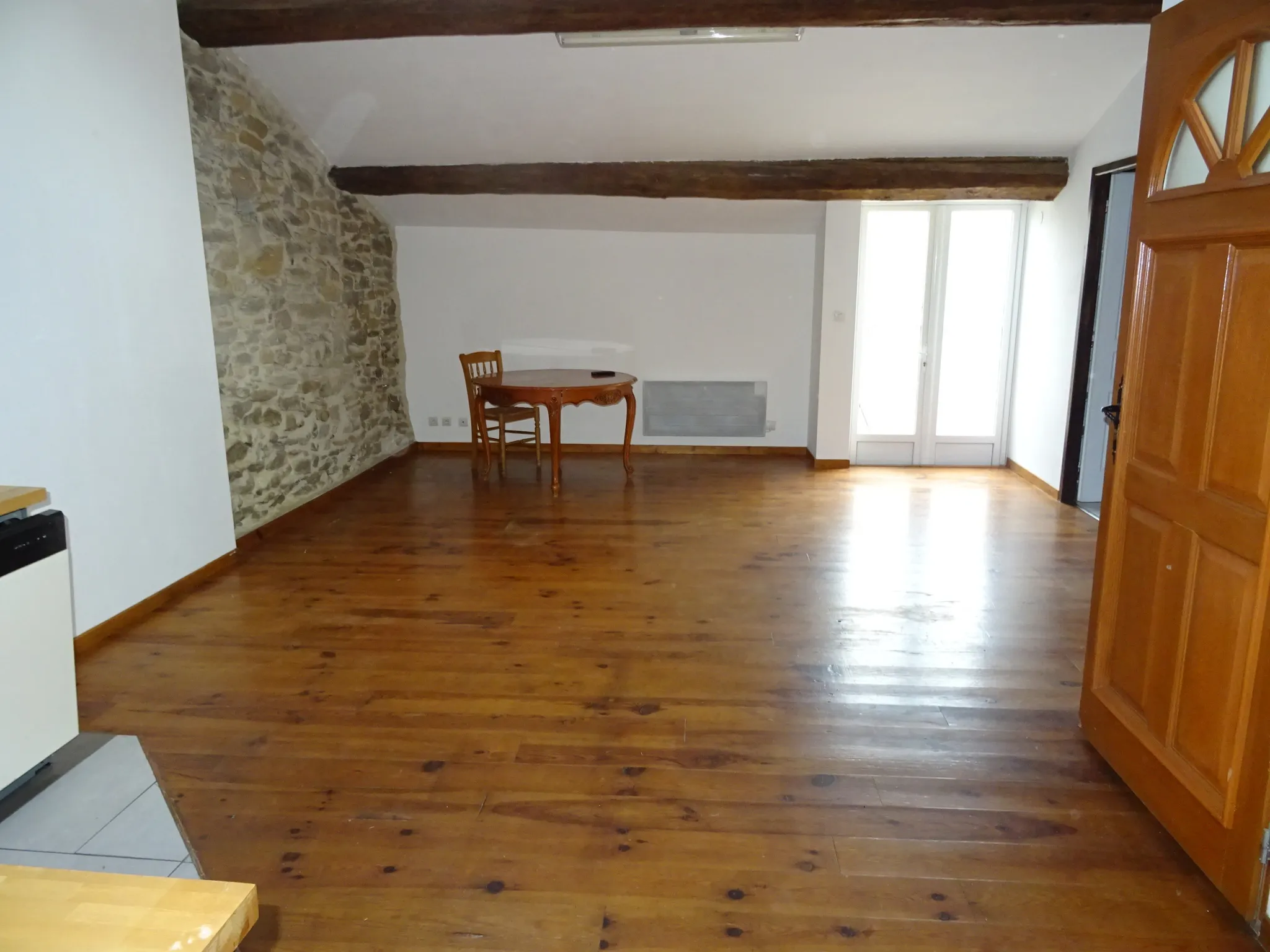 Immeuble avec 3 appartements à Pepieux, Minervois 