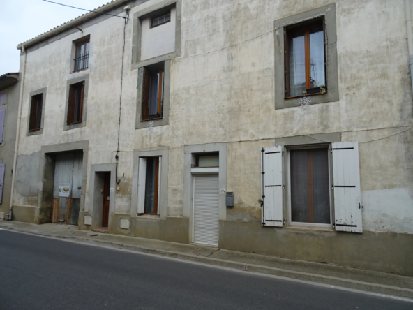 Immeuble avec 3 appartements à Pepieux, Minervois