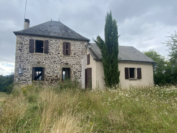 À vendre : Belle maison avec balcon et vue sur la campagne