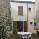 Maison de ville avec cour à vendre à Dourdan