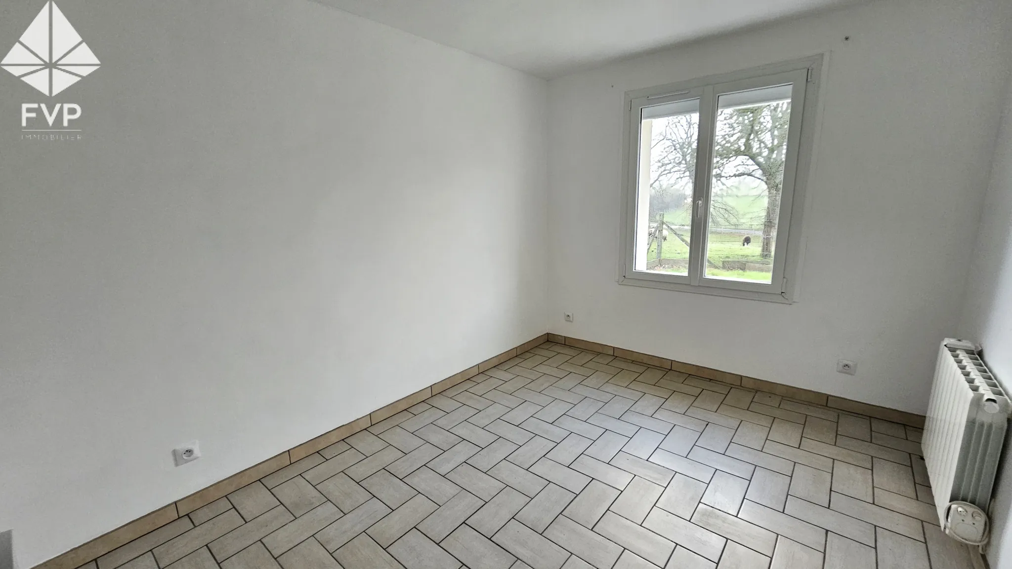 Vente maison plain-pied 3 chambres - Longueville sur Scie 