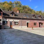 Longère avec deux maisons à 35 min d'Amiens à Airaines