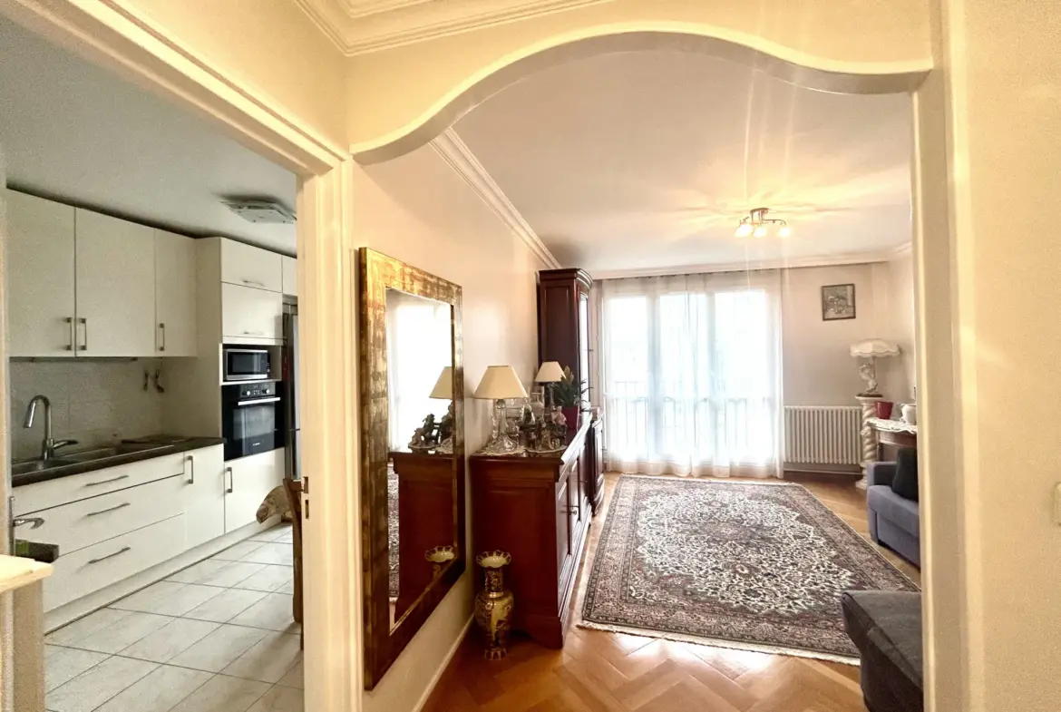 APPARTEMENT À VENDRE À BROU-SUR-CHANTERENE 