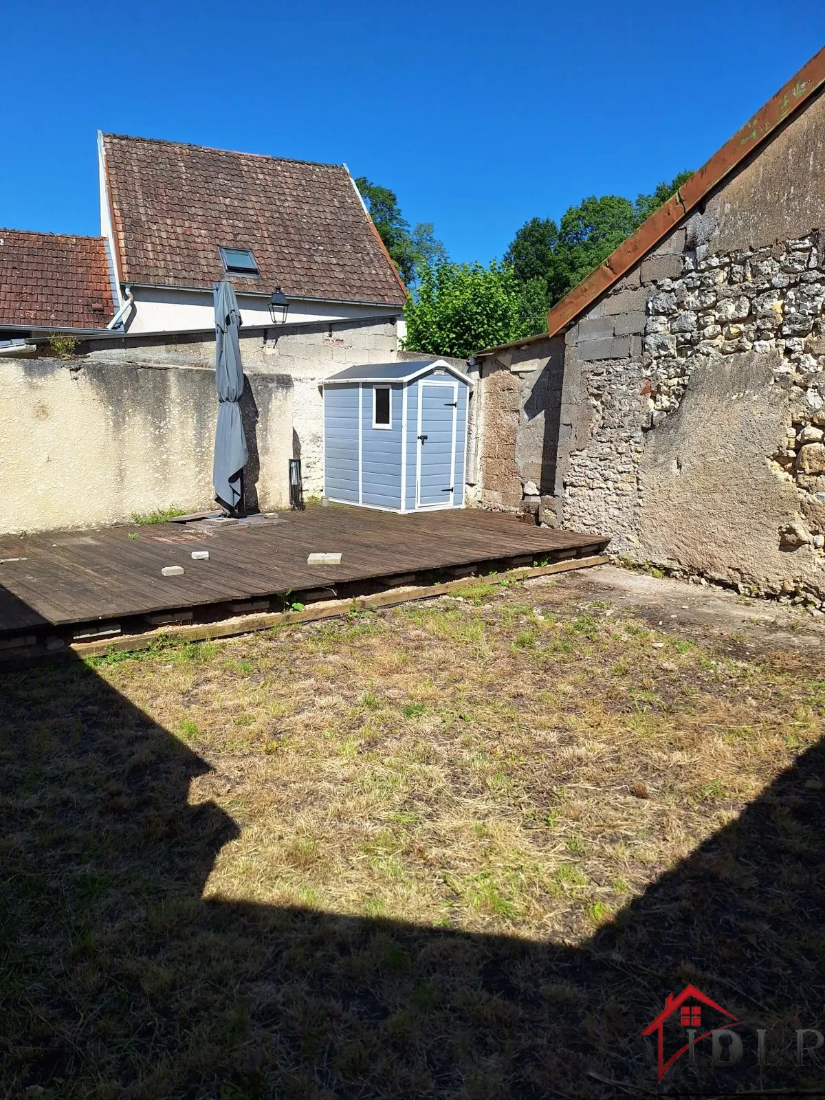 Bel appartement au rez-de-chaussée avec jardin à Arc les Gray 