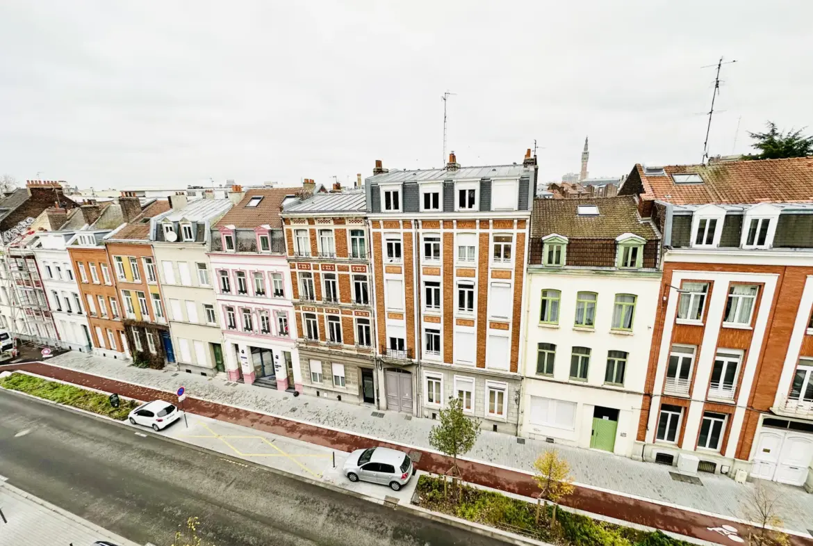 À vendre : Grand studio lumineux à Lille Solférino 