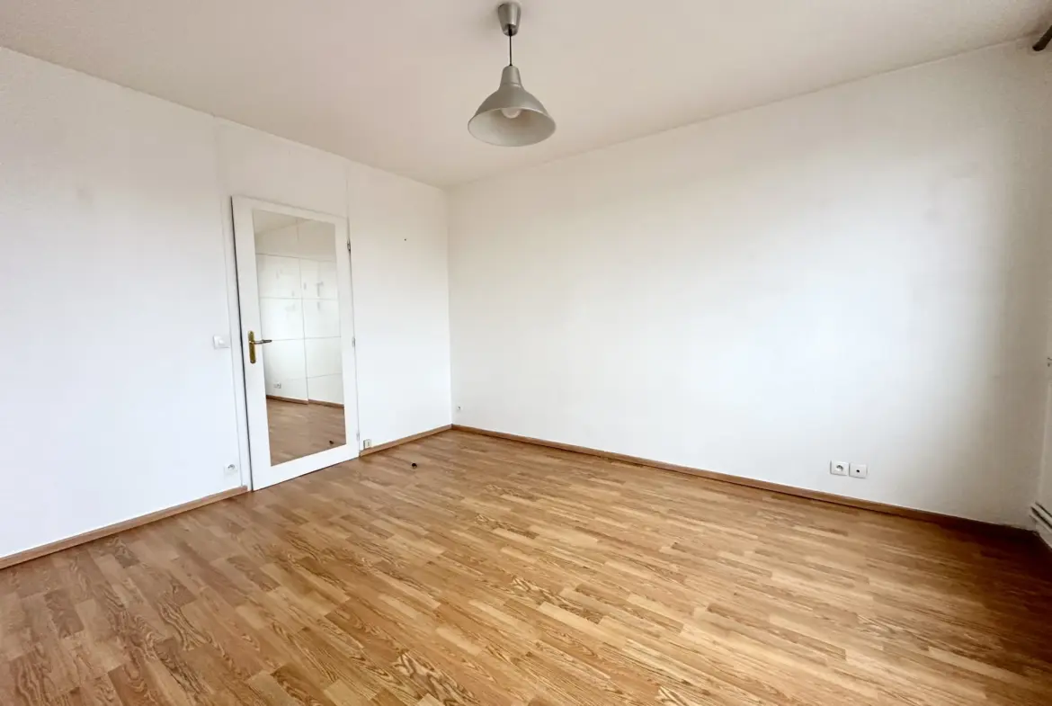 À vendre : Grand studio lumineux à Lille Solférino 