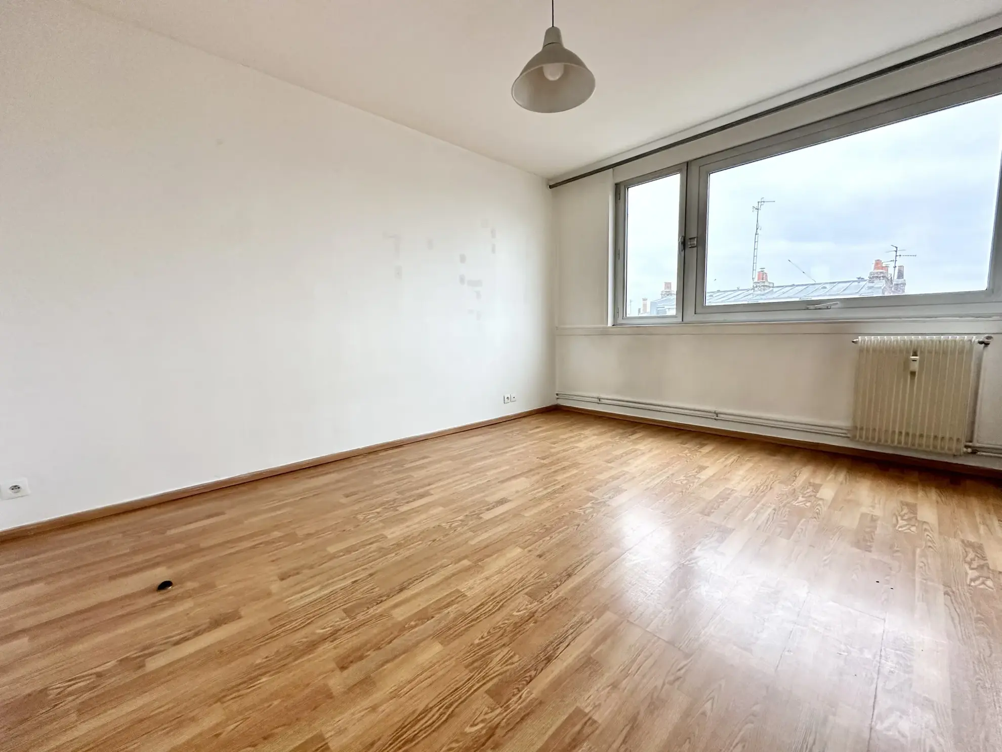 À vendre : Grand studio lumineux à Lille Solférino 