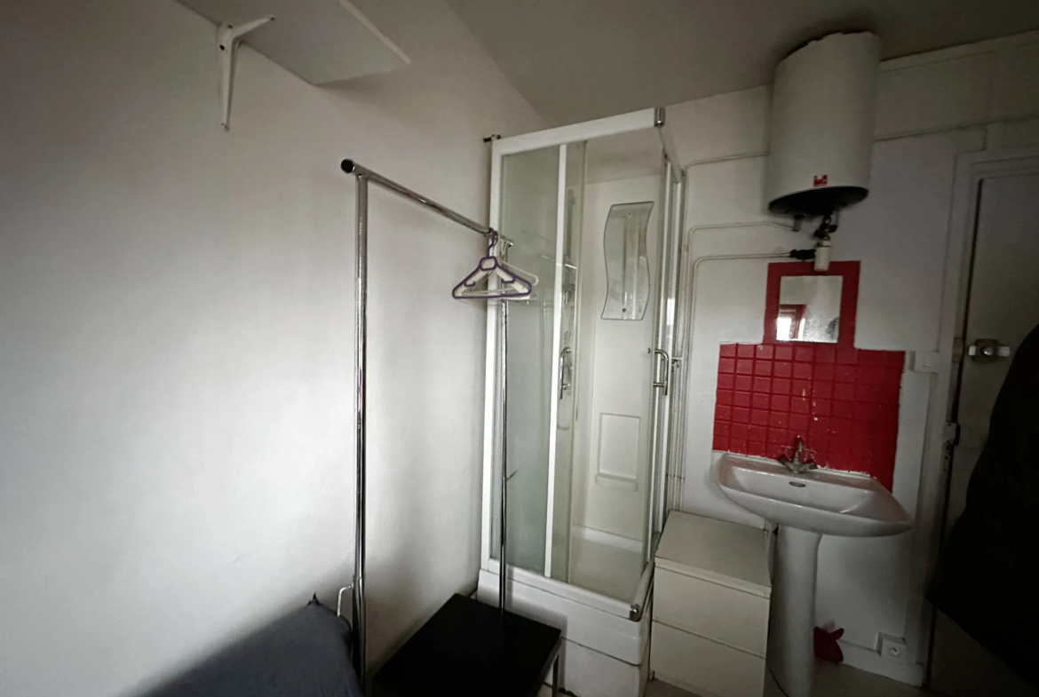 Chambre de service à vendre à Paris 9ème - Rue Rodier 