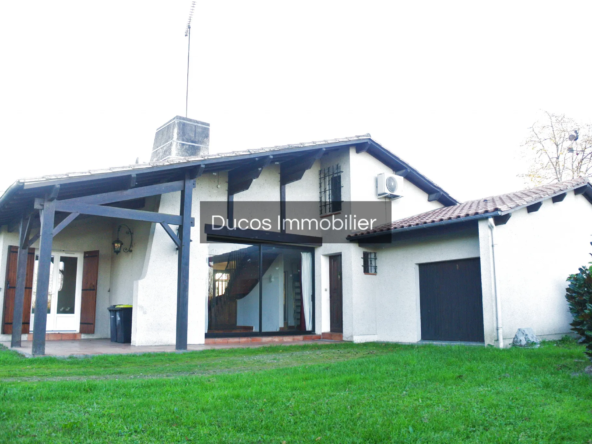 Maison traditionnelle à vendre - Charme et confort à Fourques sur Garonne