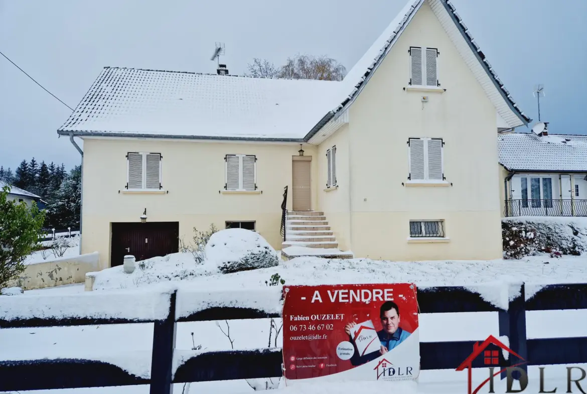 Pavillon de 190 m² avec jardin à Guyonvelle 