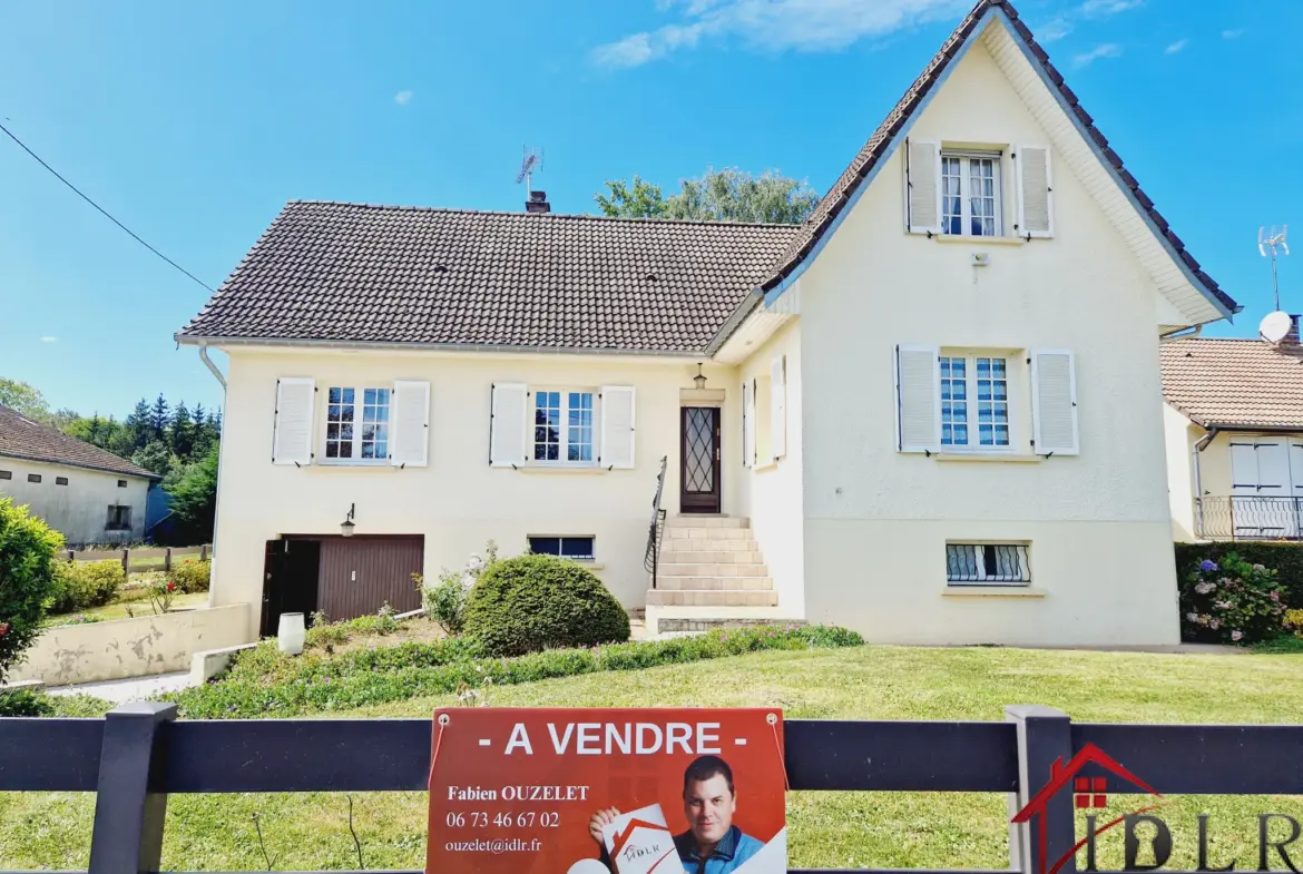 Pavillon de 190 m² avec jardin à Guyonvelle 