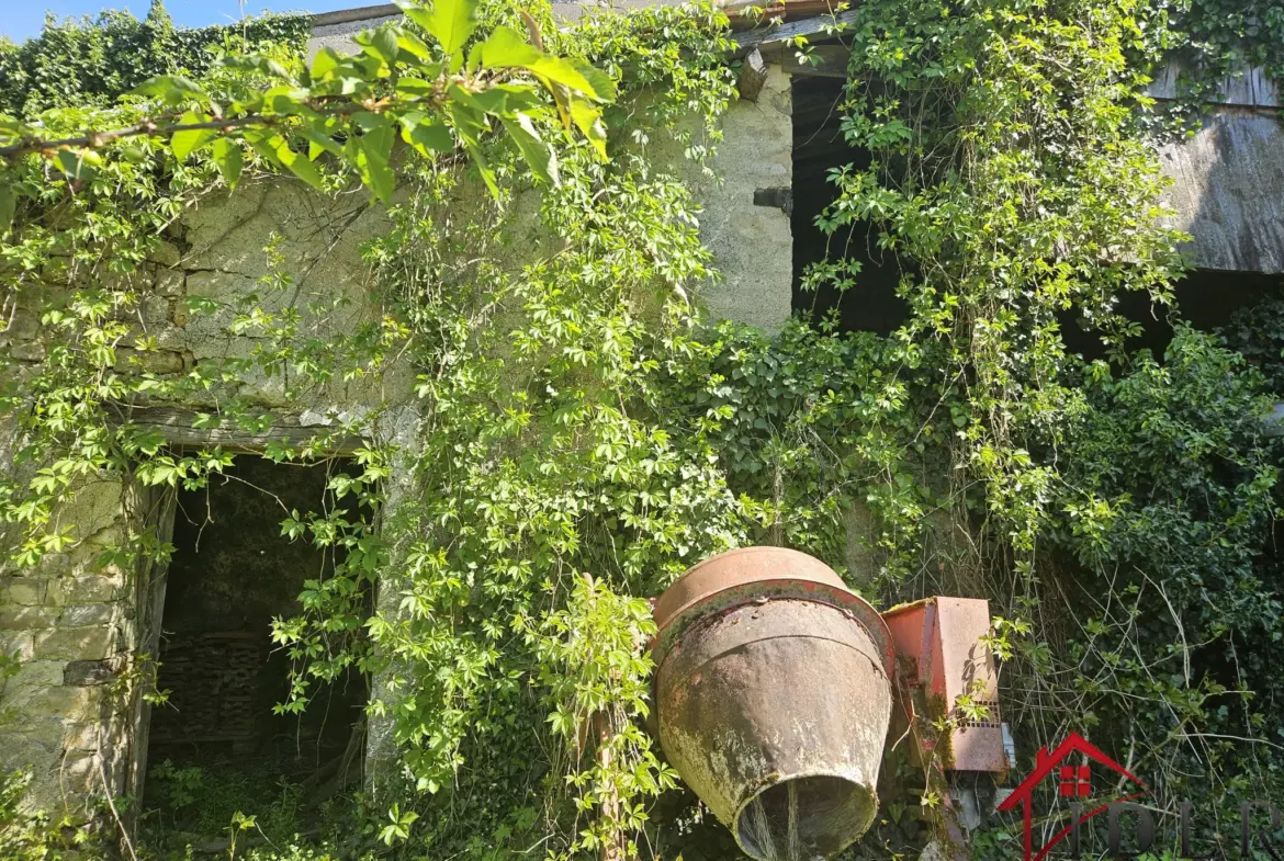 Ensemble immobilier comprenant 2 habitations sur un terrain de 1520 m² à Villars-Saint-Marcellin 