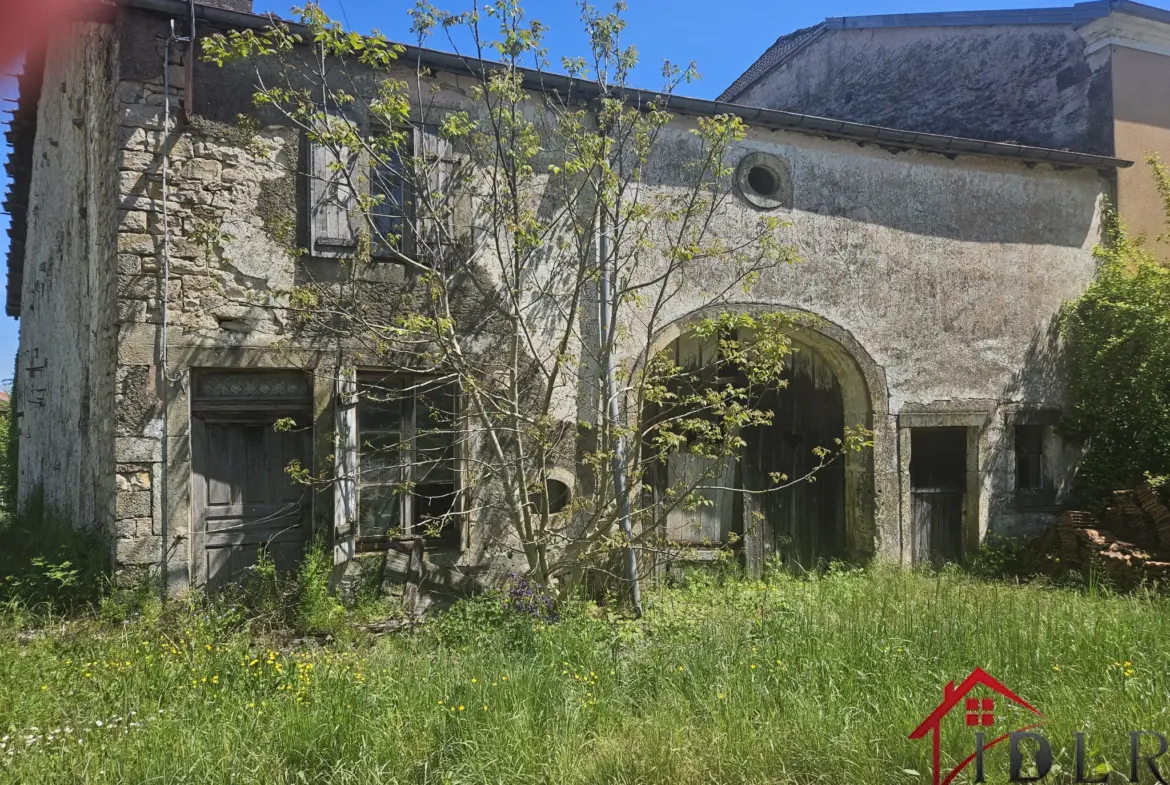 Ensemble immobilier comprenant 2 habitations sur un terrain de 1520 m² à Villars-Saint-Marcellin 