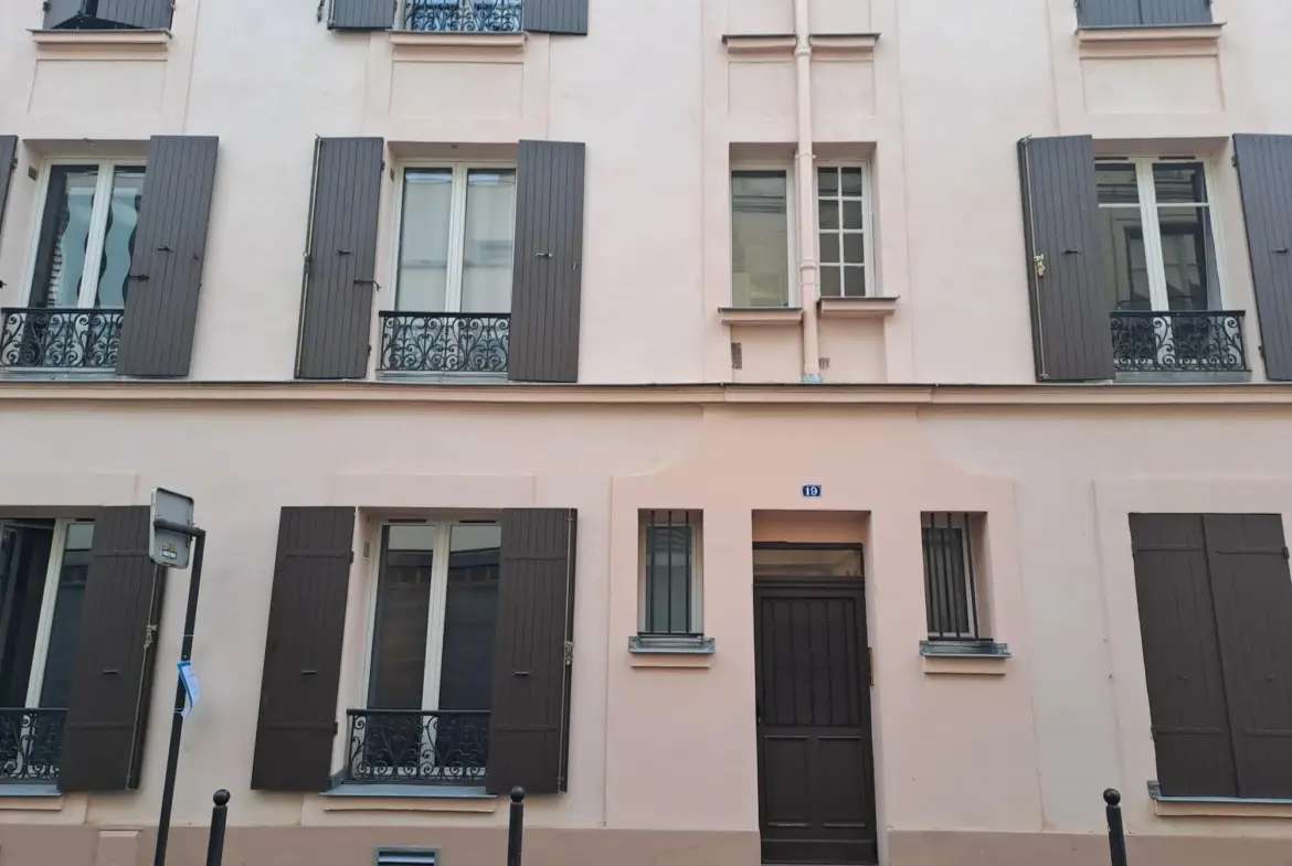 Appartement T2 à rénover à Paris - Rue Santos Dumont 