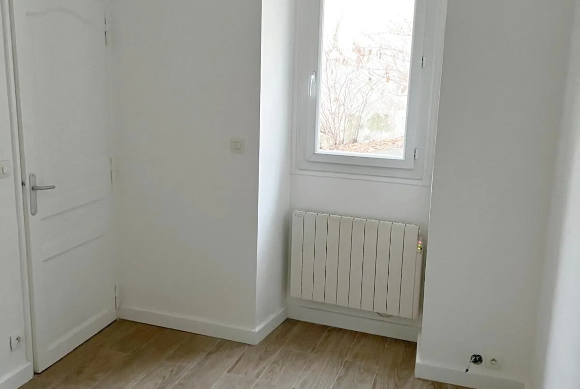 Appartement T2 à Étampes avec Parking et Terrasse 