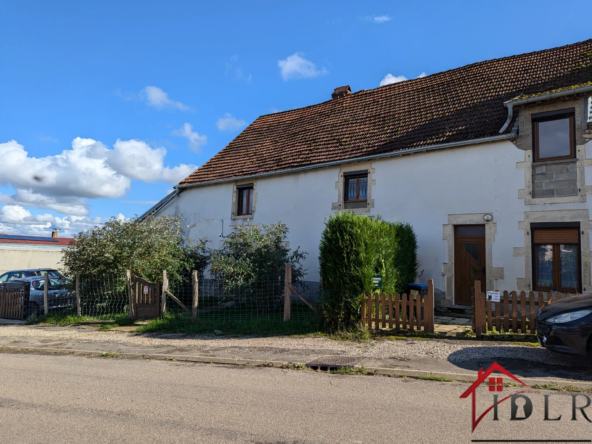 Ensemble immobilier à Saint Loup Nantouard à vendre