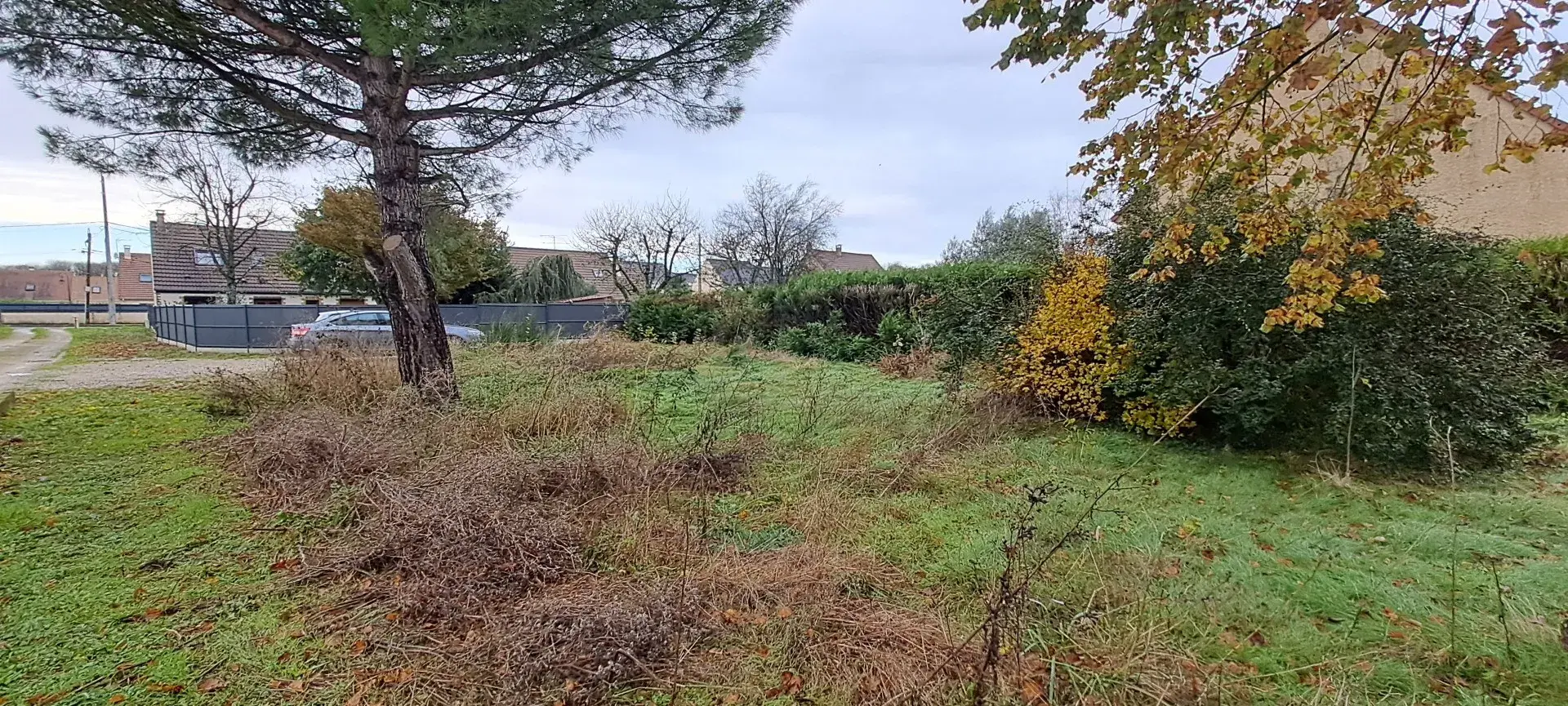 Terrain à bâtir de 551 m² à Angerville - 93 000 EUR 