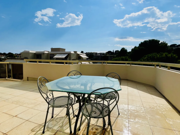 À vendre : Appartement 3 pièces seniors avec terrasse au Cannet