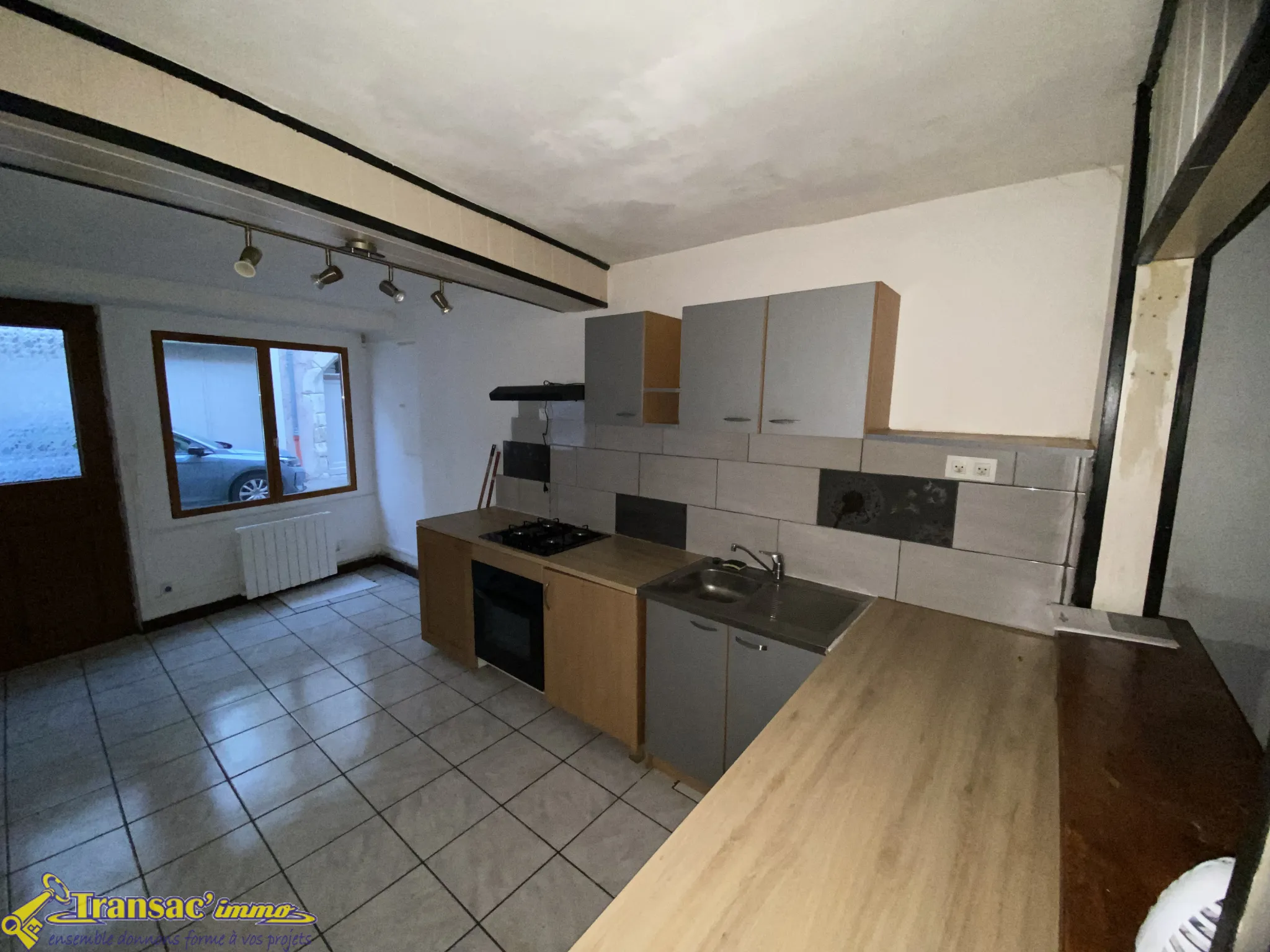 Charmante maison de 76.8 m² à vendre à Courpière pour 55 590 € 