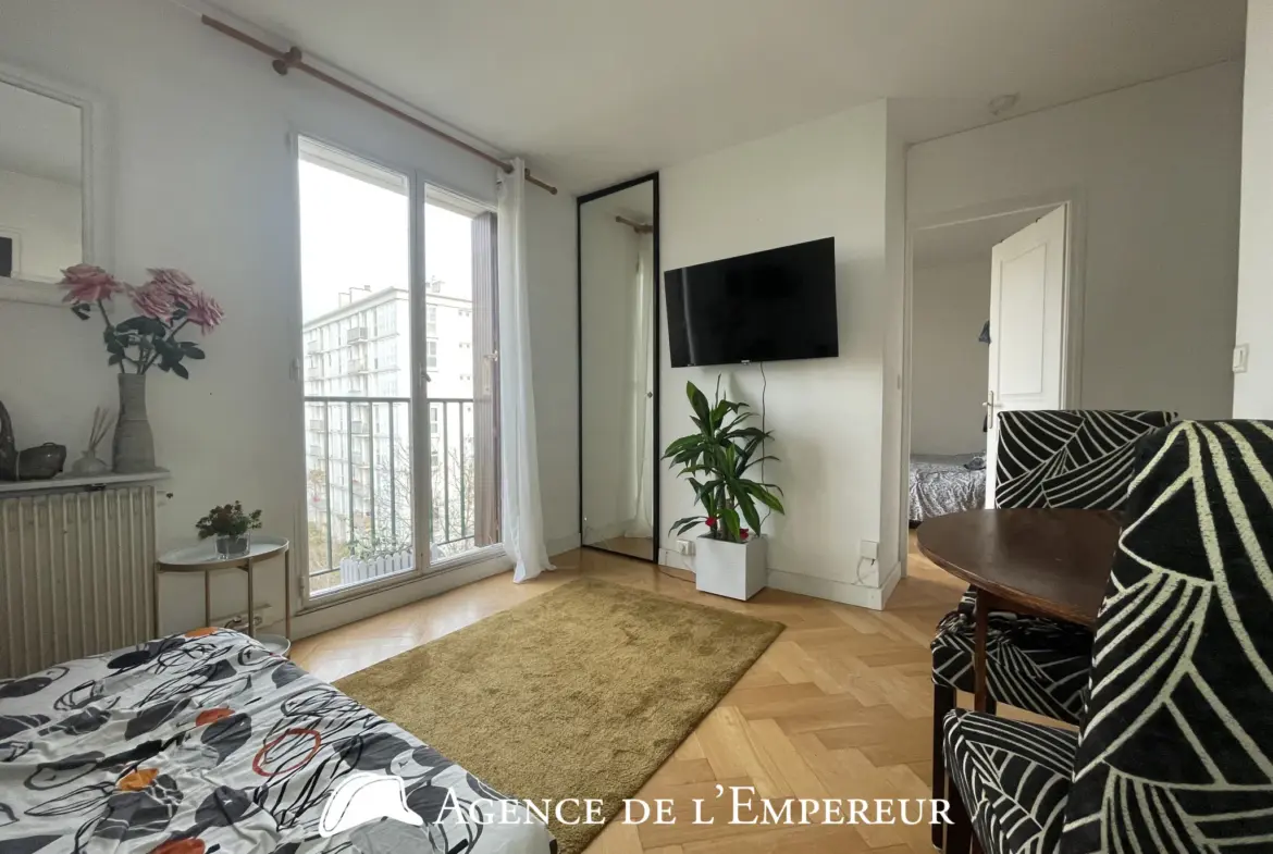 Appartement T2 de 33 m² à vendre à Rueil-Malmaison avec vue dégagée 