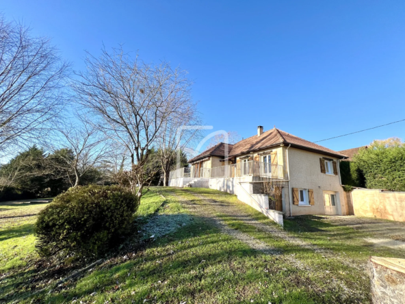 Maison spacieuse de 195 m2 avec 4 chambres à Cublac