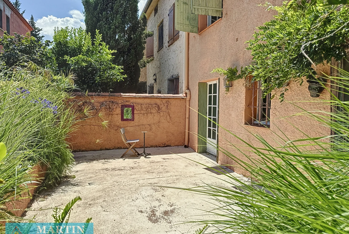 Maison à vendre à Céret - 4 chambres, jardin et garage 