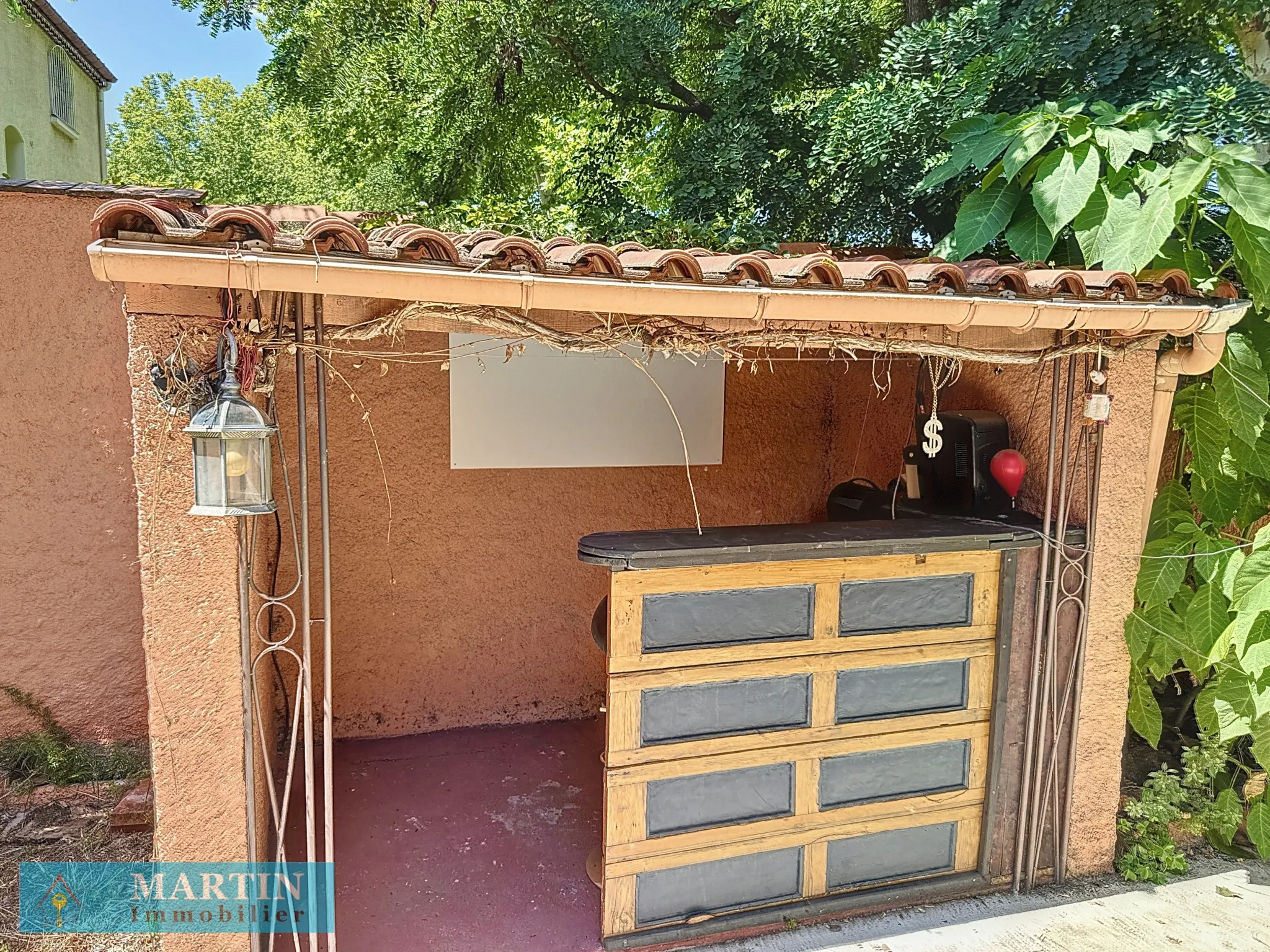 Maison à vendre à Céret - 4 chambres, jardin et garage 