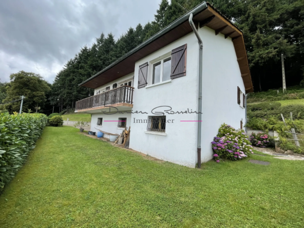 Maison 1980 à Cublize avec vue sur la campagne à rénover