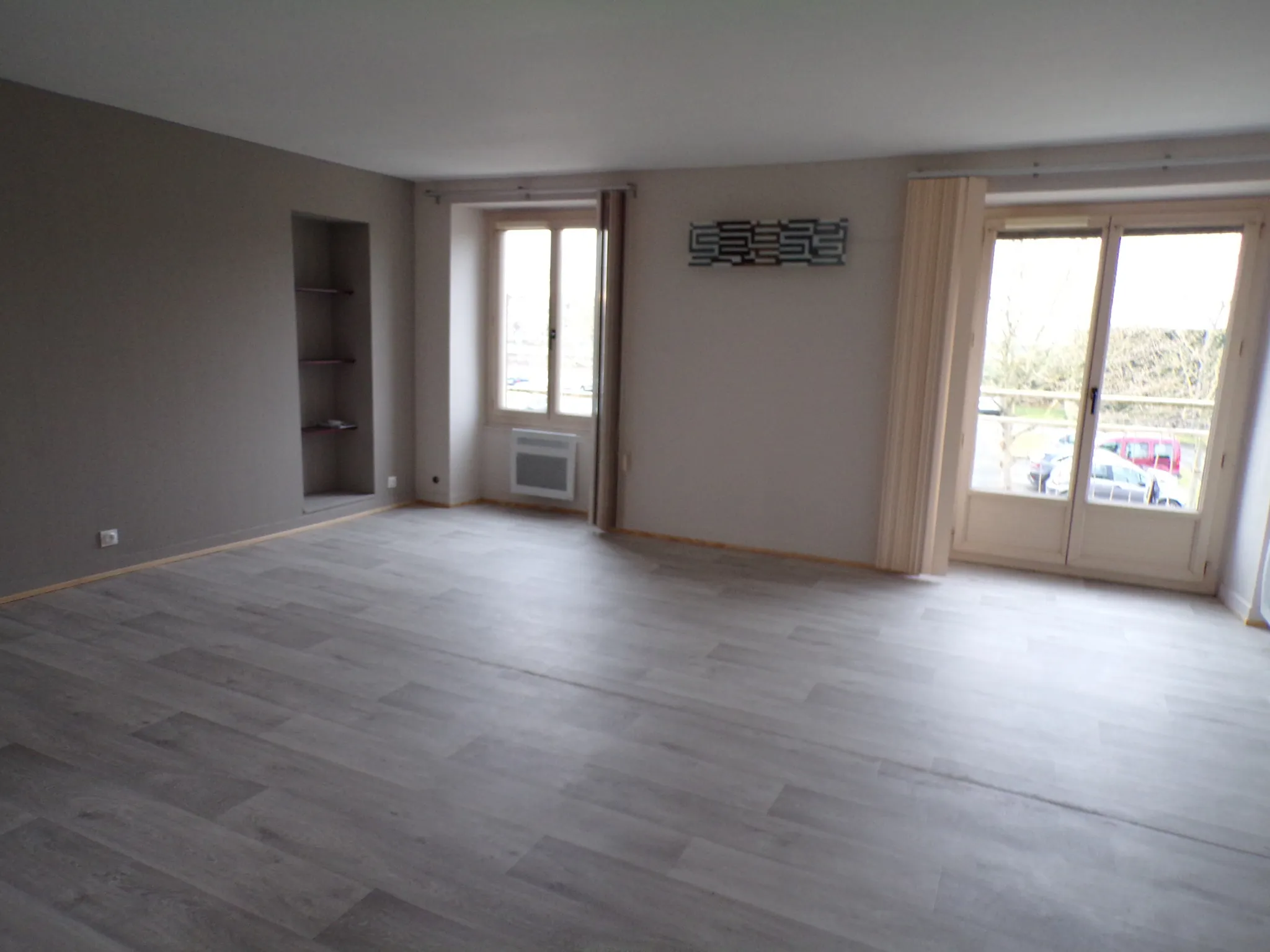 Appartement rénové à vendre près de la gare à Sablé-sur-Sarthe 