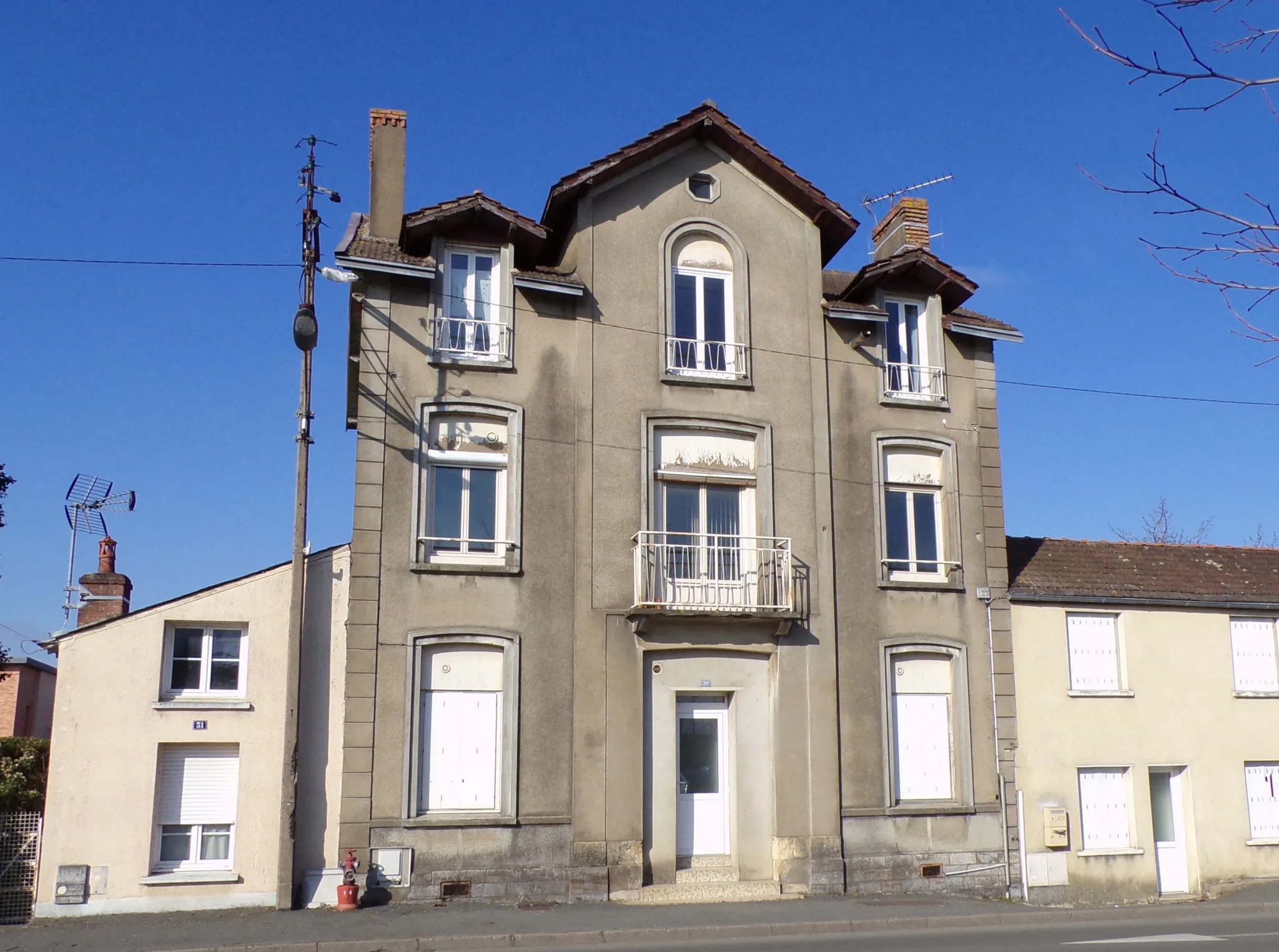 Appartement rénové à vendre près de la gare à Sablé-sur-Sarthe 