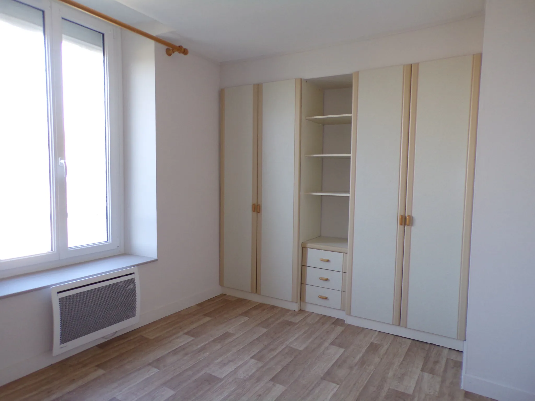 Appartement rénové à vendre près de la gare à Sablé-sur-Sarthe 