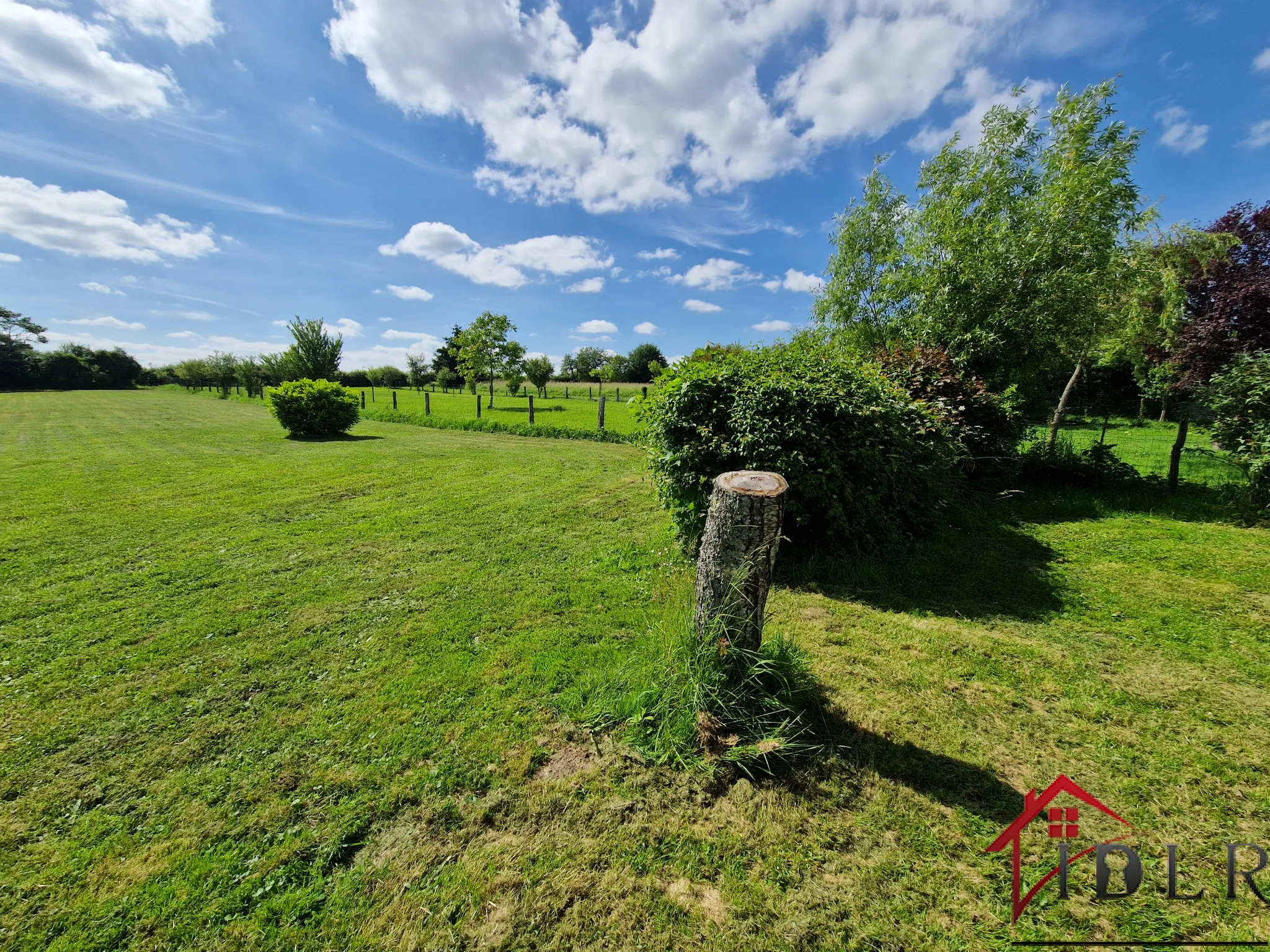 Maison Meublée 188 m² à Guyonvelle avec Jardin 