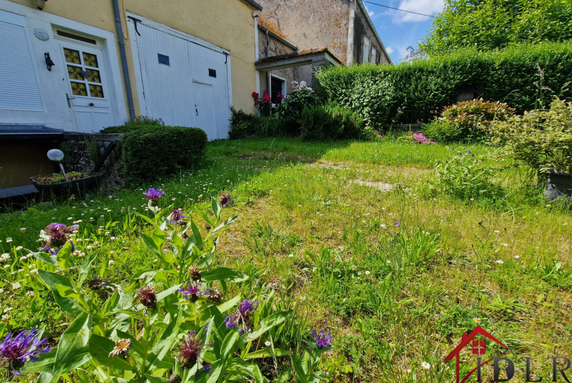 Maison Meublée 188 m² à Guyonvelle avec Jardin 