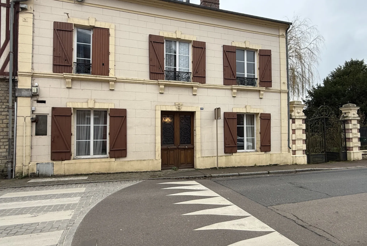 Grande maison familiale avec dépendance à Livarot 